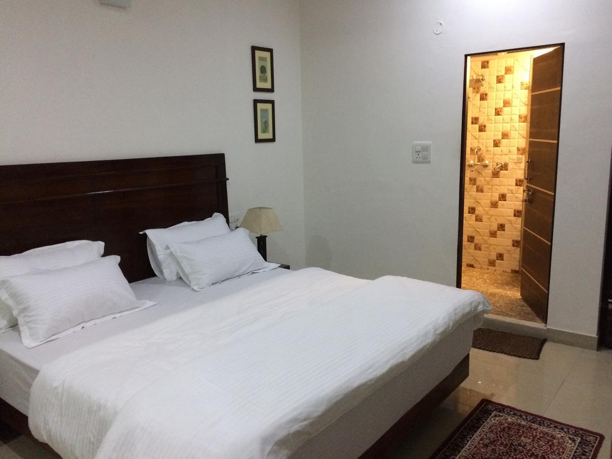White Tulips Home Stay Jaipur Exteriör bild
