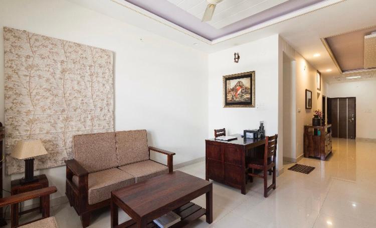 White Tulips Home Stay Jaipur Exteriör bild