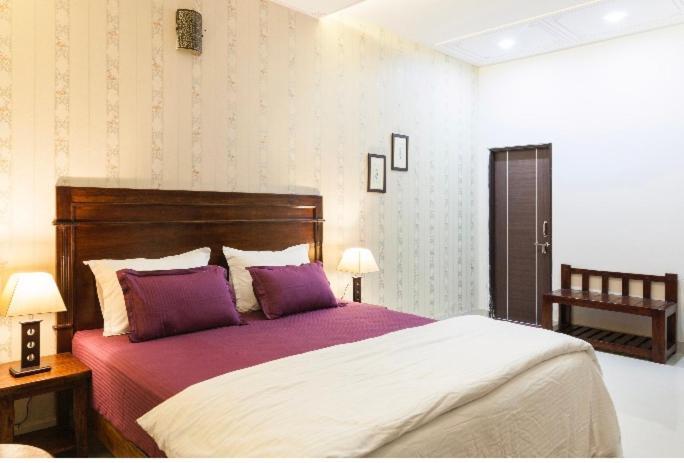 White Tulips Home Stay Jaipur Exteriör bild